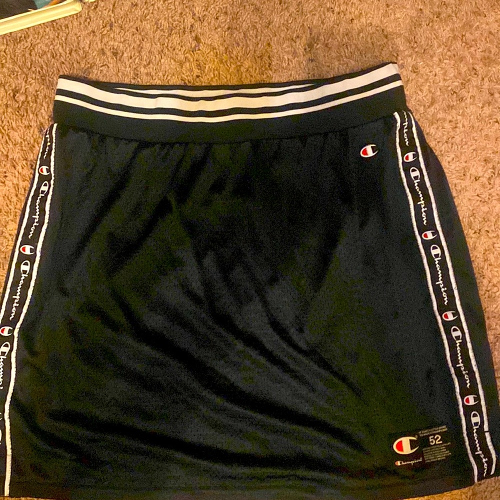 Champion skirt blk/ white size xxl knee length